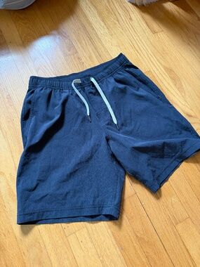 Fair Harbor Charcoal Gray Lined Swim Trunks – Men's Medium.